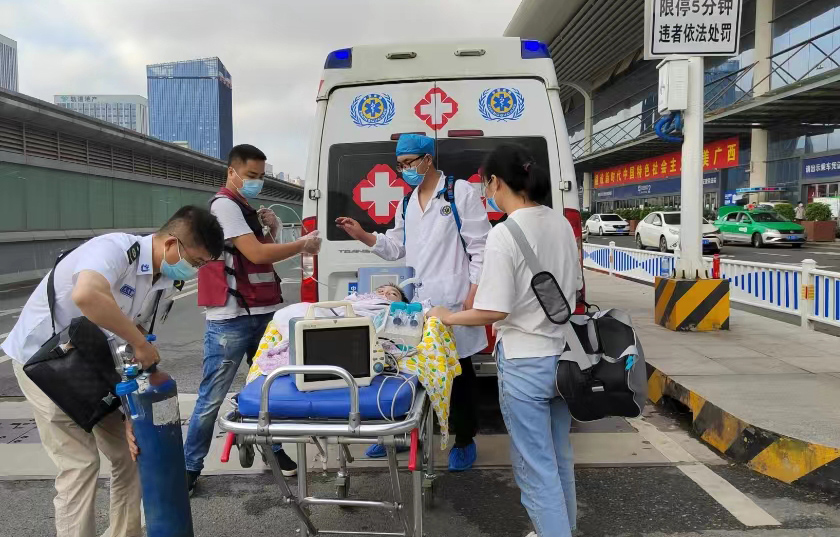 平陆县救护车出租公司